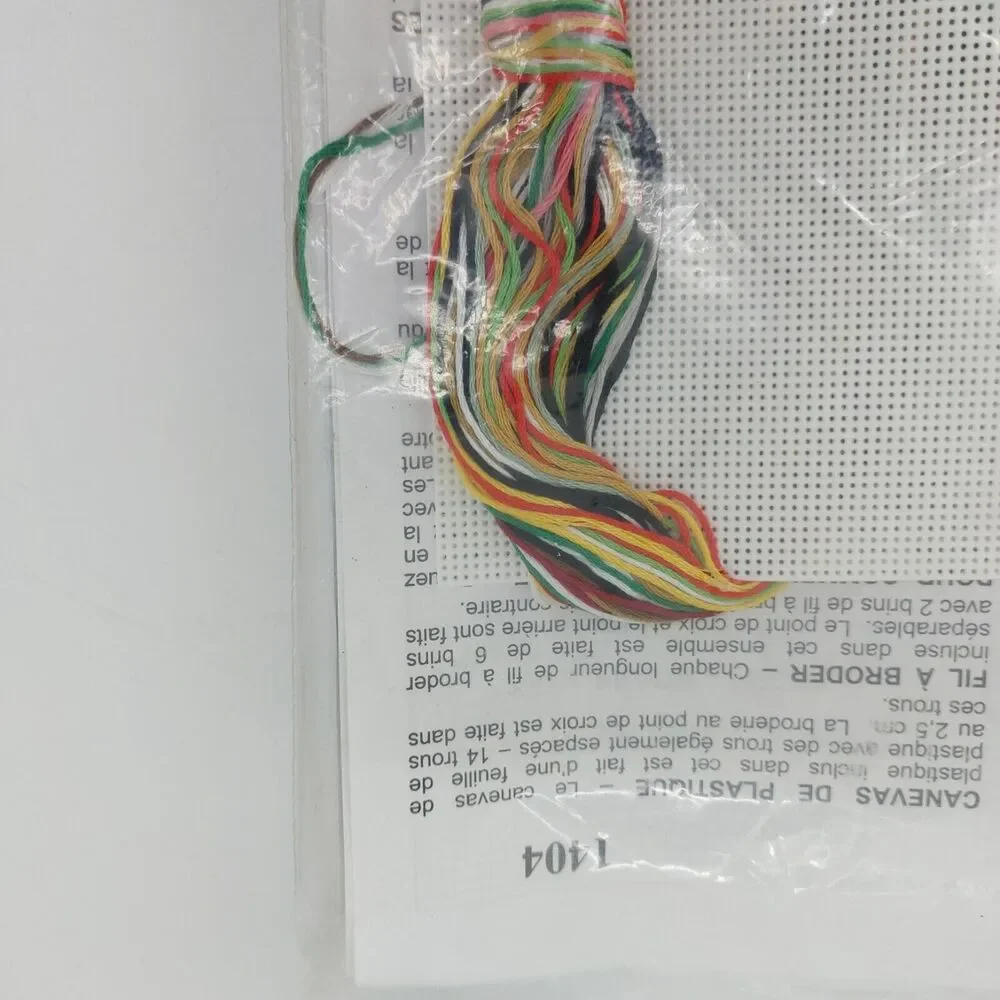 Design Works Cross Stitch Plastic Canvas 6 Ornament Kit Opened Package 14 Ct